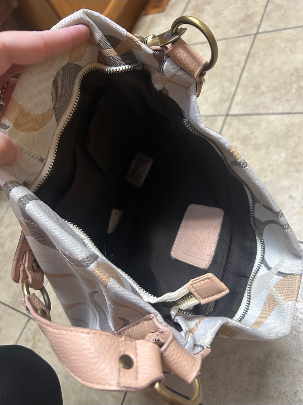 Coach Signature Hobo Shoulder Bag in Pink, Gray & Cream - Picture 3 of 4